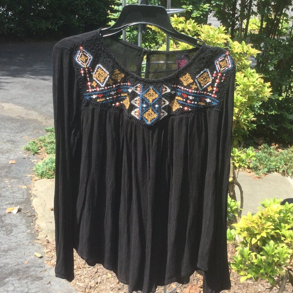 Heart N  Crush Embroidered Lace Front Black Top